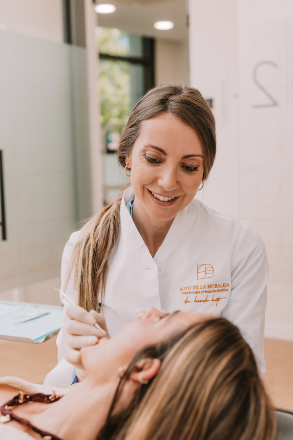 Equipo de dentistas en clínica dental Soto de la Moraleja